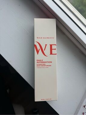WILD ELEMENTS BODY MOISTURIZER (BRAND NEW)